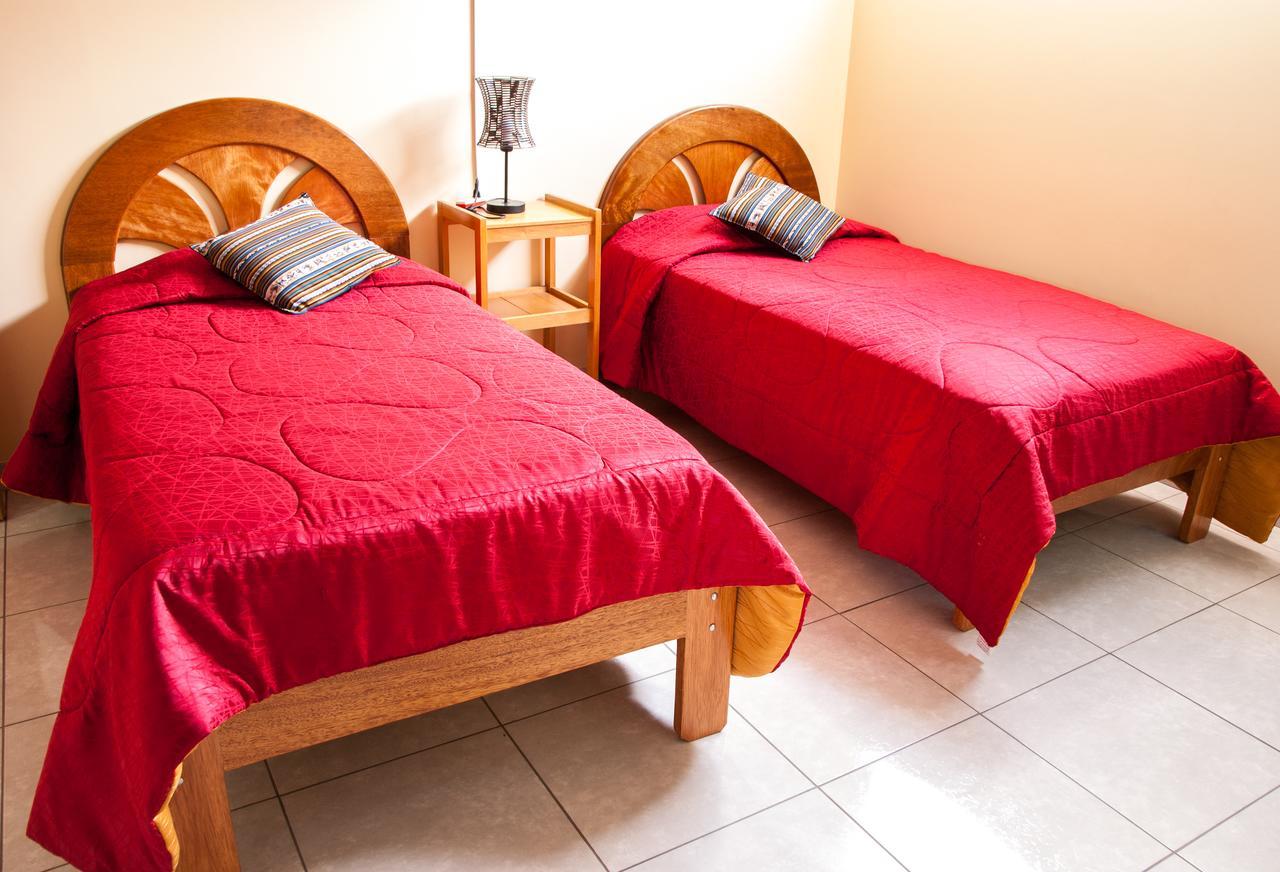 B&B Valcava Urubamba Bagian luar foto