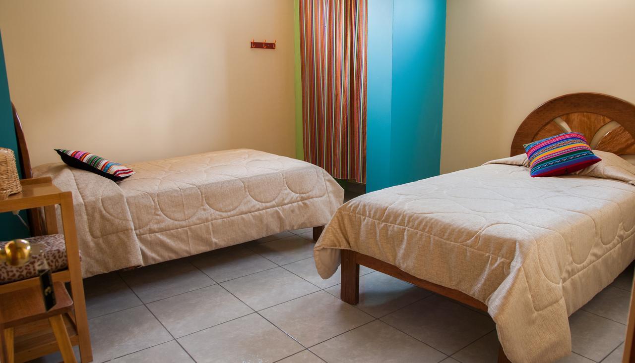 B&B Valcava Urubamba Bagian luar foto