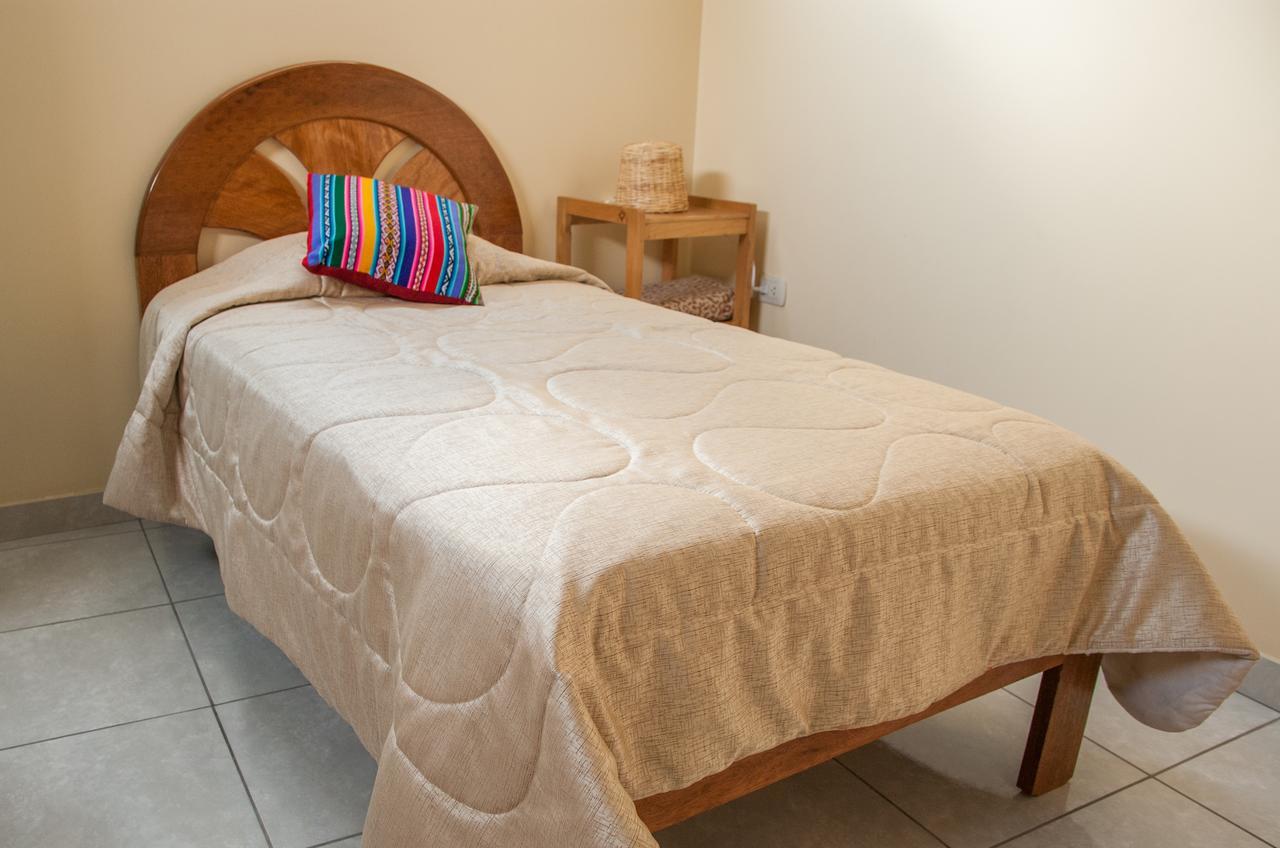 B&B Valcava Urubamba Bagian luar foto